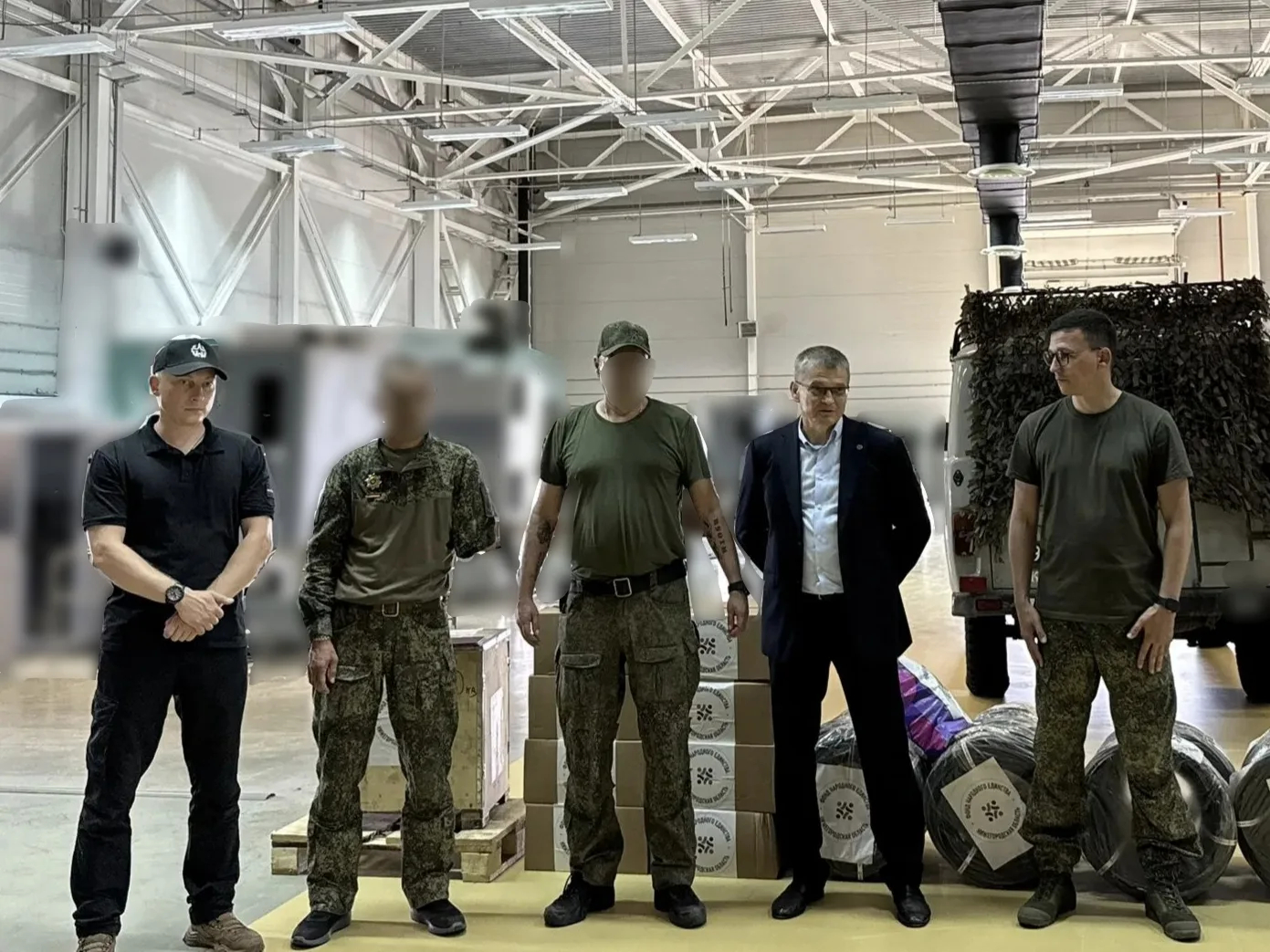 Фонд Народного Единства и АНО «Защитник» передали гуманитарную помощь бойцам