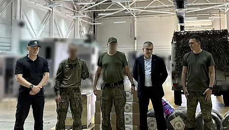 Фонд Народного Единства и АНО «Защитник» передали гуманитарную помощь бойцам